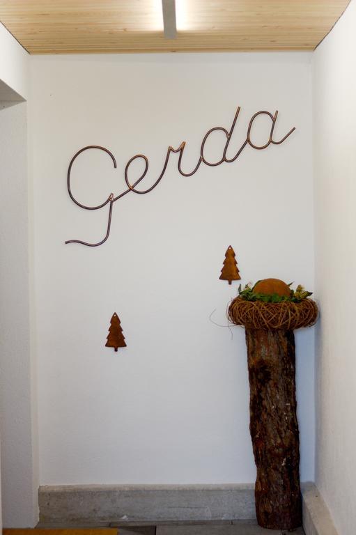 Grinzens Gerda Wellness Apartment מראה חיצוני תמונה